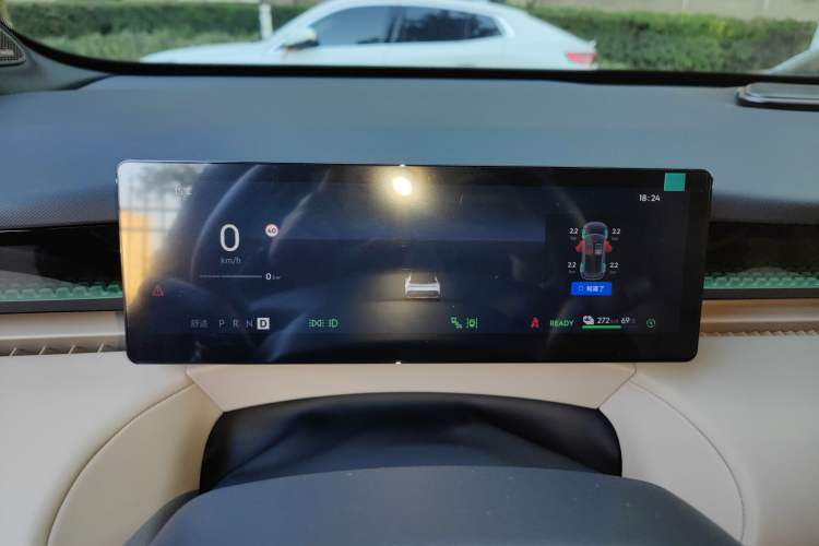 Used Lynk & Co Z20 2025 530 km Range Rear-Wheel Drive Pro
