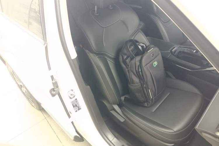 Used Haval H6 2024 1.5T Two-Wheel-Drive Classic Edition
