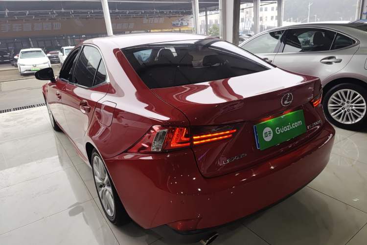 Used Lexus IS 2015 200t F SPORT