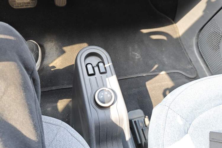 Used Wuling Hongguang MINIEV 2021 Macaron Premium Model – Lithium Iron Phosphate
