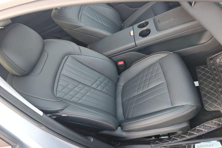 Used Baojun Enjoy 2025 Plug-in Hybrid 140km Luxury Edition
