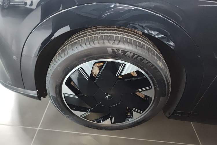 Used XPeng X9 2024 610 Long-Range Pro
