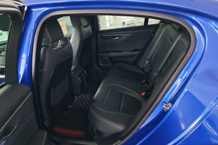 Used Jaguar XEL 2020 2.0T 200 PS R-DYNAMIC S Advanced Sport Edition
