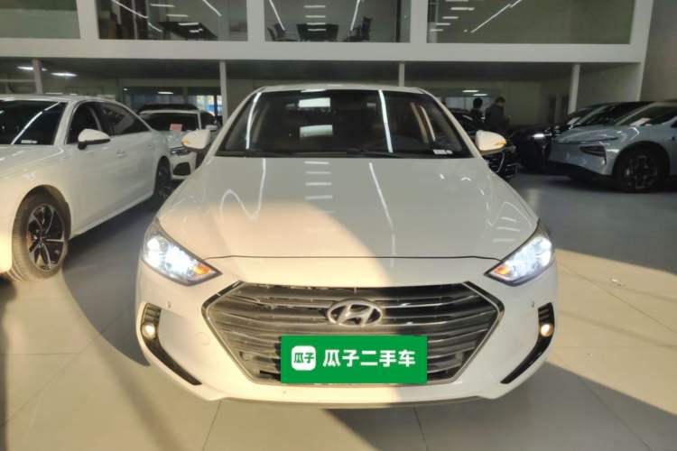 Used Hyundai Elantra 2016 1.6L Automatic ZhiXuan · Luxury Version
