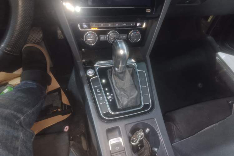 Used Volkswagen Magotan 2017 330TSI DSG Luxury Model