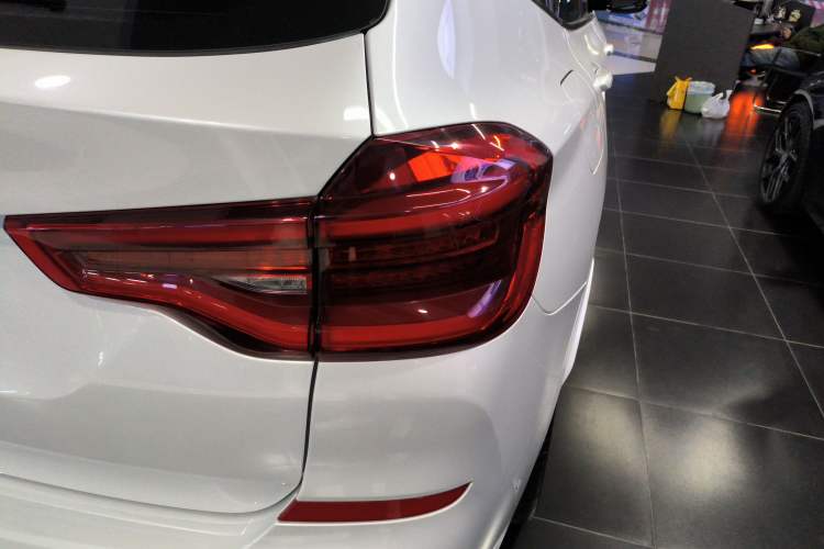 Used BMW X3 2020 xDrive30i Luxury Model with M Sport Package
