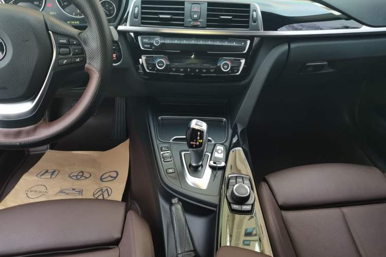 Used BMW 3 Series 2018 320Li Fashion Model
