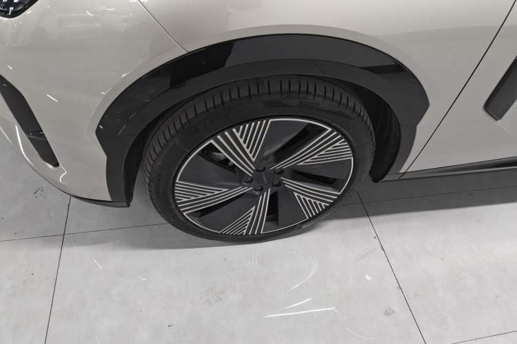 Used Lynk & Co 08 EM-P 2023 220km All-Wheel-Drive Performance Halo
