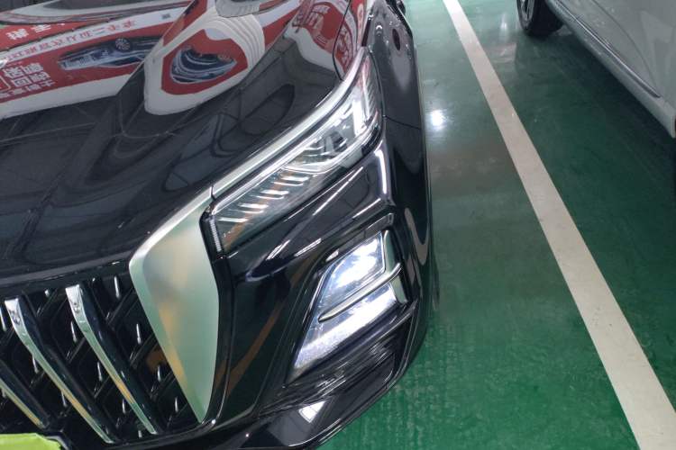 Used Hongqi HS5 2023 2.0T Four-Wheel Drive Flagship Pro Edition