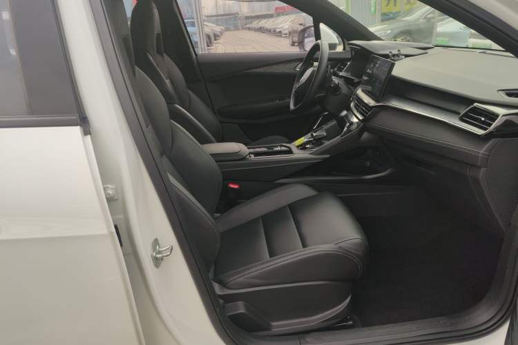 Used Lynk & Co 06 2023 Remix 1.5T JinPro
