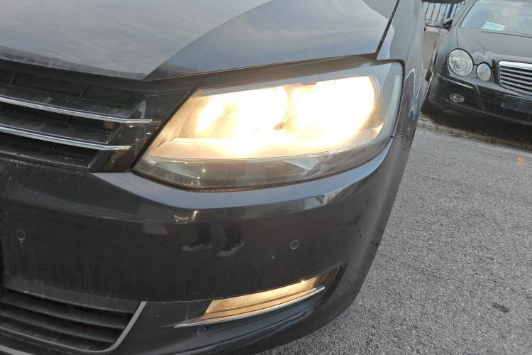 Used Volkswagen Sharan 2014 2.0 TSI Standard Model
