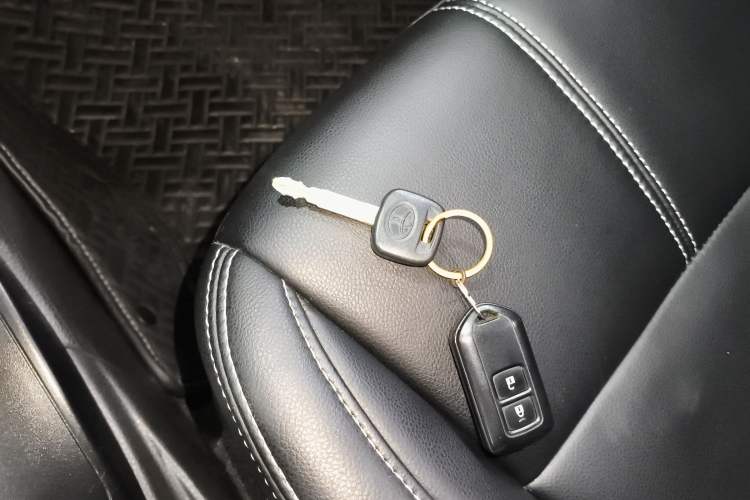 Used Toyota YARiS L 2020 X-Trail X 1.5L CVT Leading Edition
