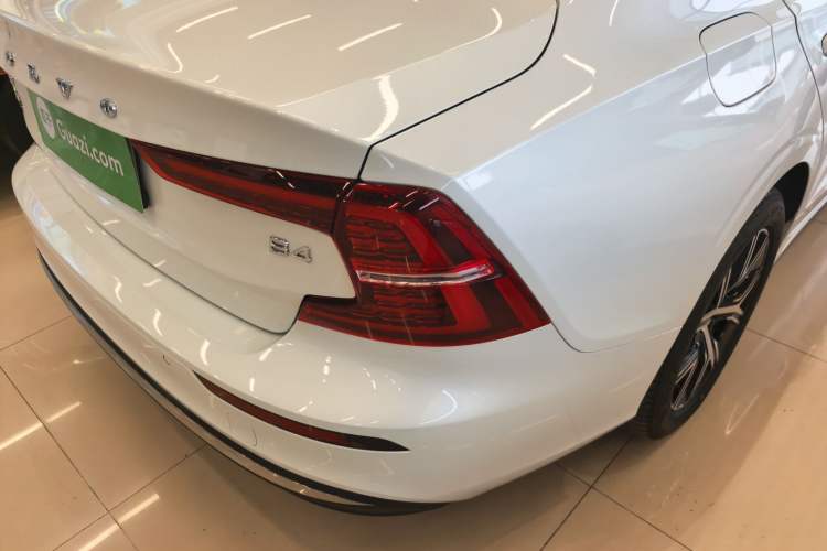 Used Volvo S60 2024 B4 Zhiyi Luxury Edition