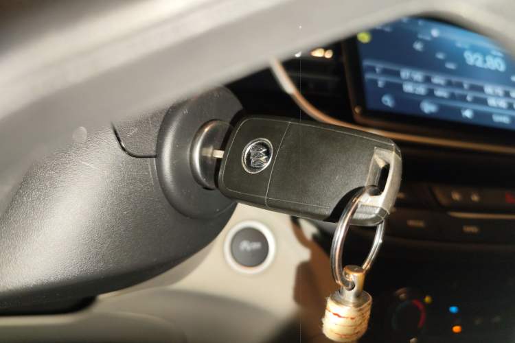 Used Buick GT 2017 15N Automatic Elite Version
