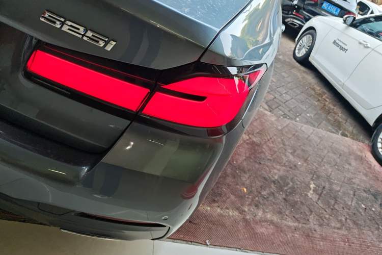 Used BMW 5 Series 2022 Restyled 525i M Sport Package