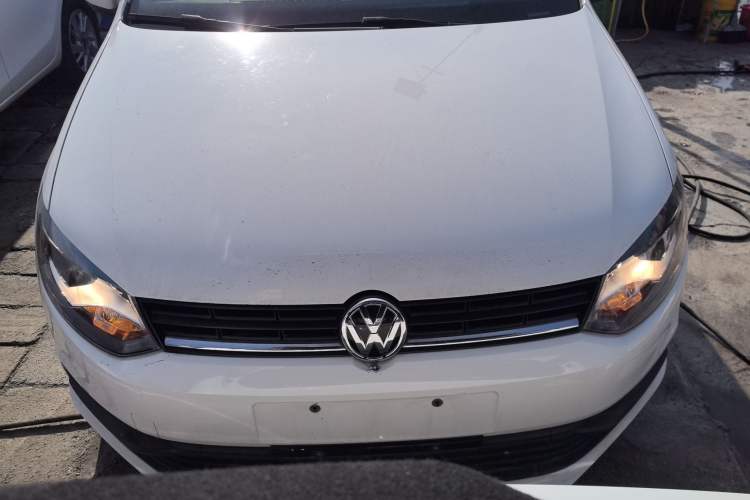 Used Volkswagen Polo 2014 1.4L Manual Fashion Edition