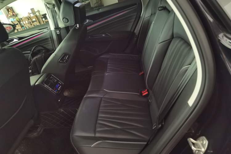 Used Volkswagen Passat 2023 Restyled 330TSI Starry Luxury Edition
