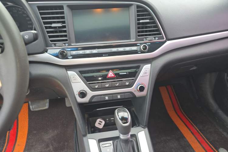 Used Hyundai Elantra 2016 1.6L Automatic ZhiXuan – Elite Version
