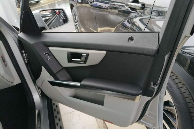 Used Mercedes-Benz GLK-Class 2013 Facelift GLK 300 4MATIC Fashion Edition