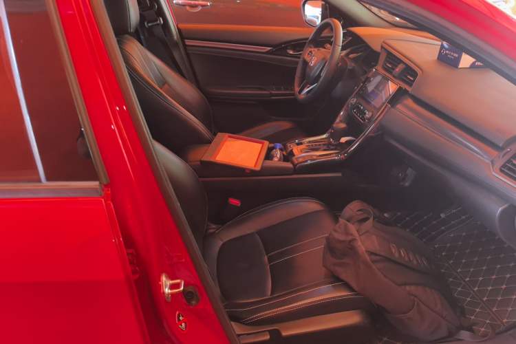 Used Honda Civic 2021 HATCHBACK 220TURBO CVT Trendy Cool Edition
