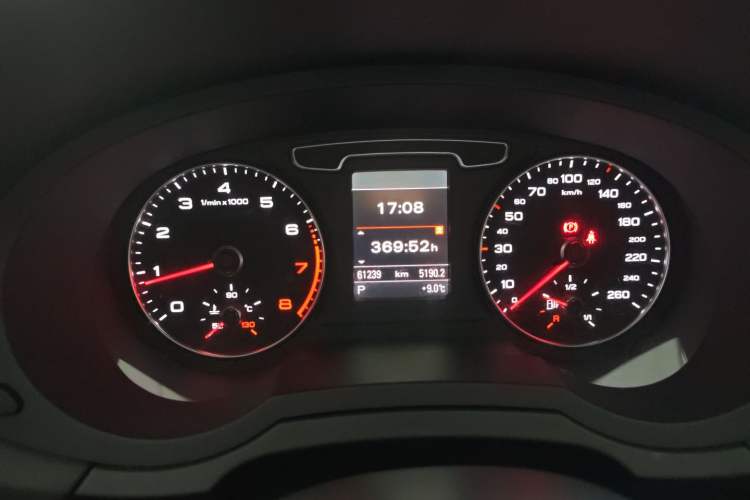 Used Audi Q3 2016 35 TFSI Collection Edition quattro Enjoyment Model
