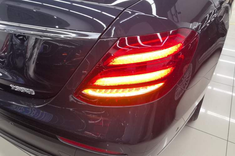 Used Mercedes-Benz E-Class 2018 E 200 L
