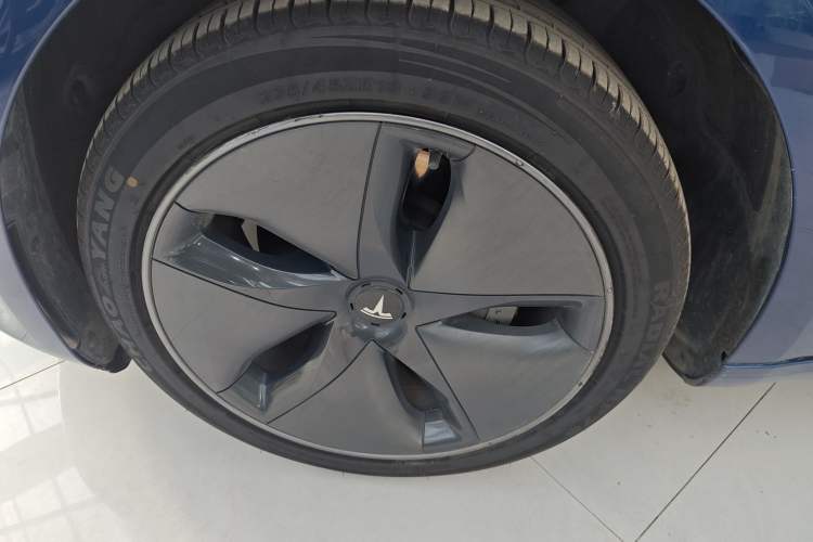 Used Tesla Model 3 2019 Standard Range Rear-Drive Upgraded Version
