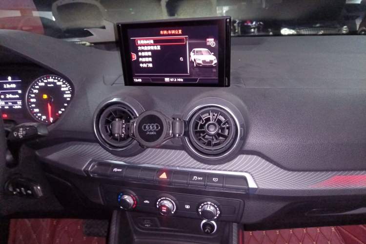 Used Audi Q2L 2018 35 TFSI Launch Exclusive Edition China VI
