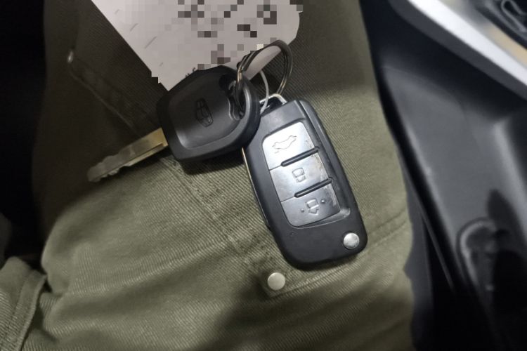 Used Geely Auto Vision 2019 Upgraded Model 1.5L Manual Luxury Version China VI Standard
