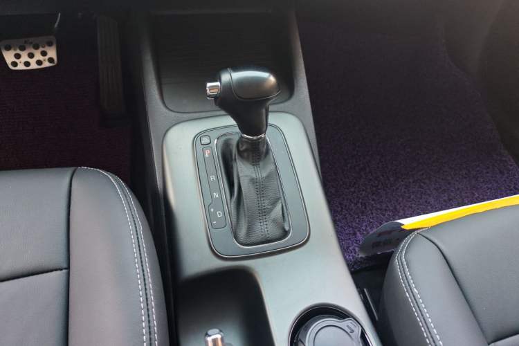 Used Kia K3 2015 1.6L Automatic GLS
