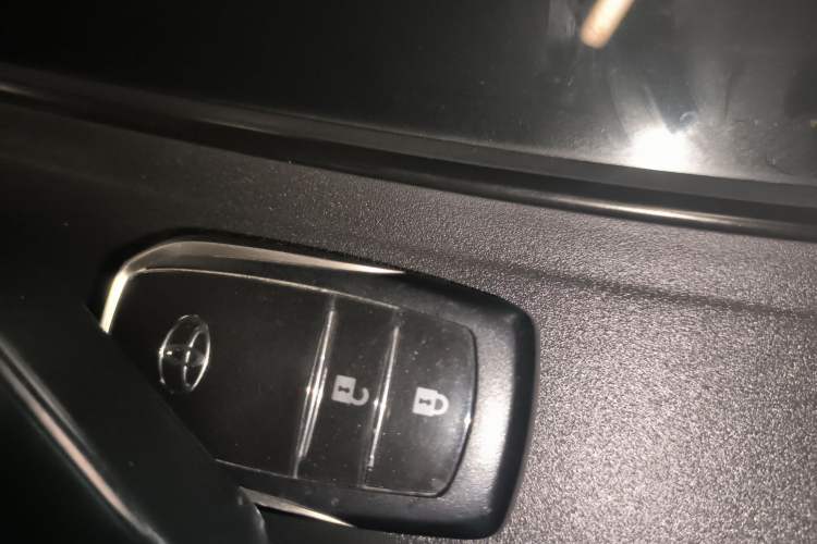 Used Toyota Highlander 2015 2.0T Four-Wheel Drive Luxury Edition 7-Seater