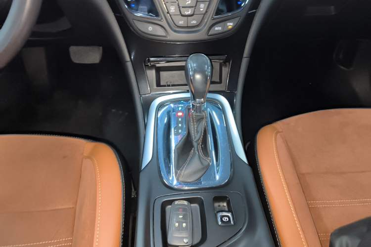 Used Buick Regal 2015 1.6T Elite Tech Model
