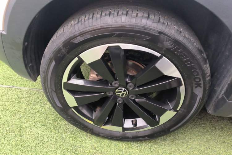 Used Volkswagen Tacqua 2023 200TSI DSG Joy-Connect Edition
