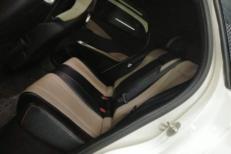 Used BYD Dolphin 2024 Honor Edition 420km Fashion Version
