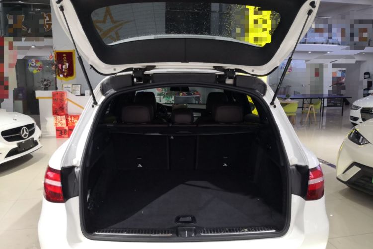 Used Mercedes-Benz GLC 2018 Facelift GLC 260 4MATIC Luxury Edition
