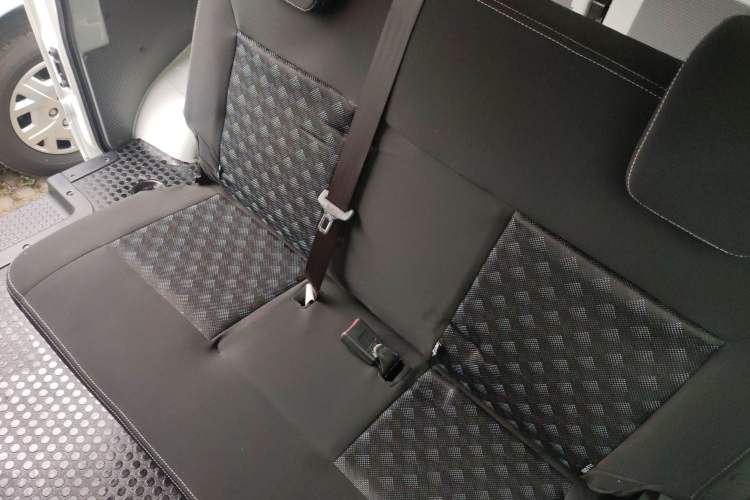 Used SAIC MAXUS Xintu V80 2021 2.0T AMT Classic Aoyuntong Short Wheelbase Mid-Roof 5/6-Seater