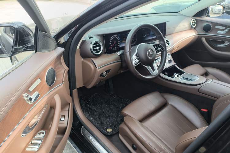 Used Mercedes-Benz E-Class 2019 E 200 L 4MATIC