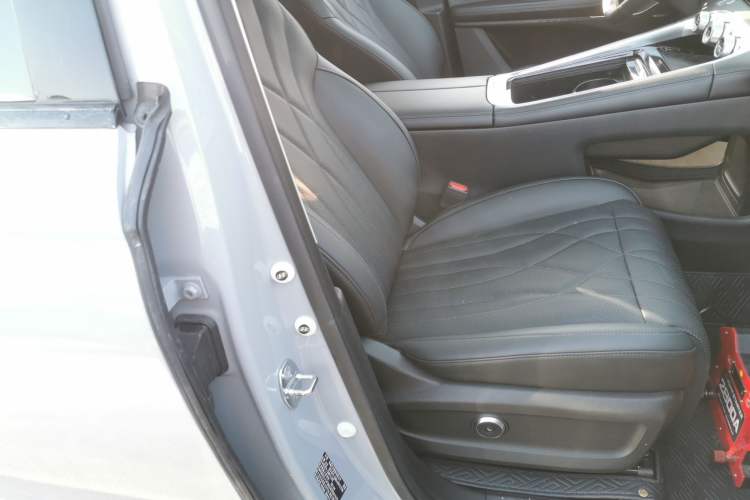 Used  Stellar 2023 400T Two-Wheel Drive Comfort Edition
