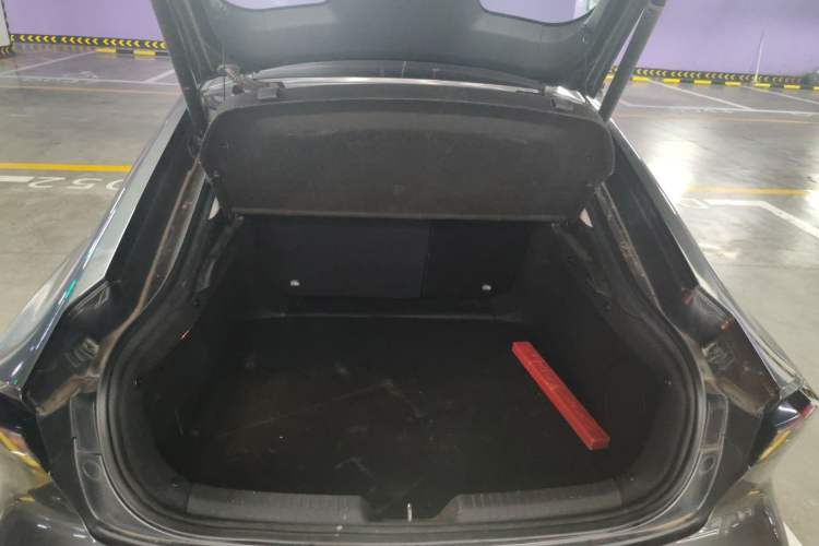 Used Changan UNI-V iDD 2023 ZhiDian iDD 1.5T 113km ZhiKu Model
