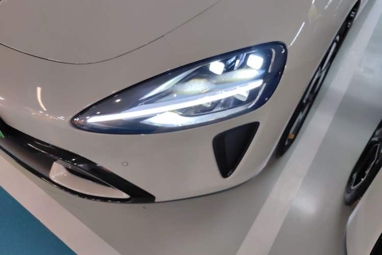 Used  SU7 2024 Rear-Drive Long-Range Intelligent Driving Version
