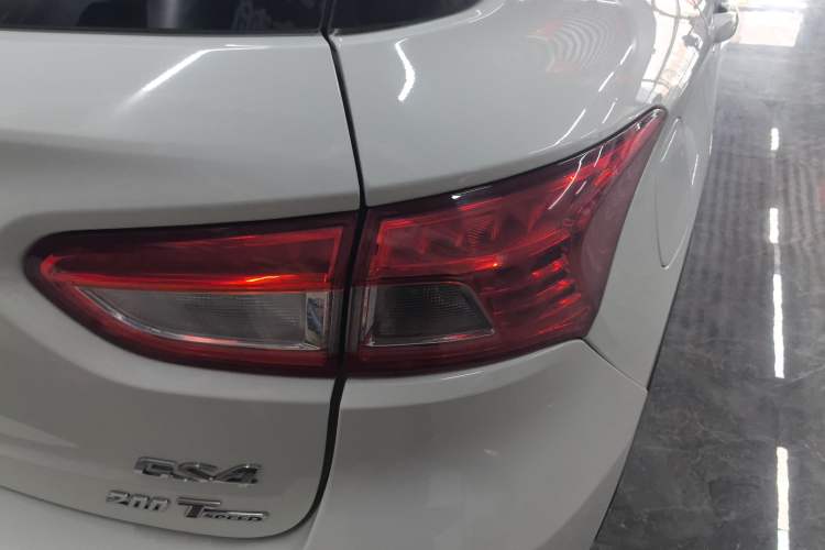 Used GAC Trumpchi GS4 2017 200T G-DCT Two-Wheel Drive Elite Edition
