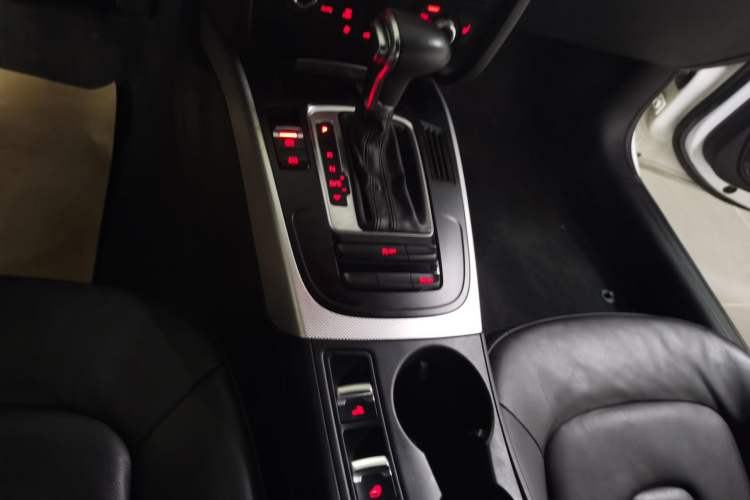 Used Audi A5 2013 Cabriolet 40 TFSI
