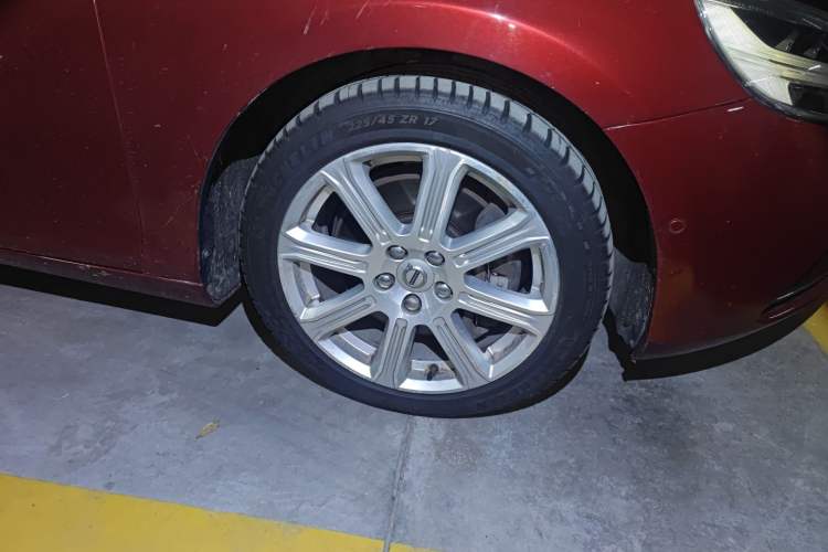 Used Volvo V40 2017 T3 Zhiya Edition