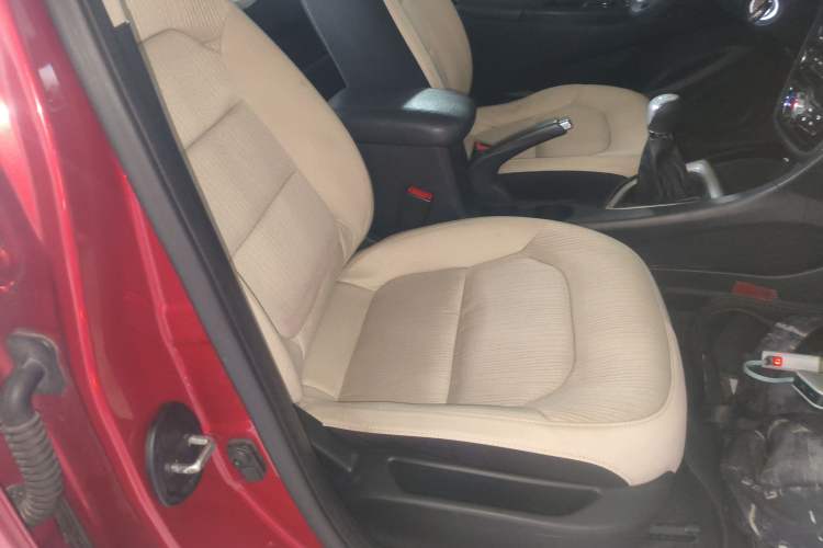 Used Changan Alsvin V7 2015 1.6L Manual Joyride Model China IV Standard
