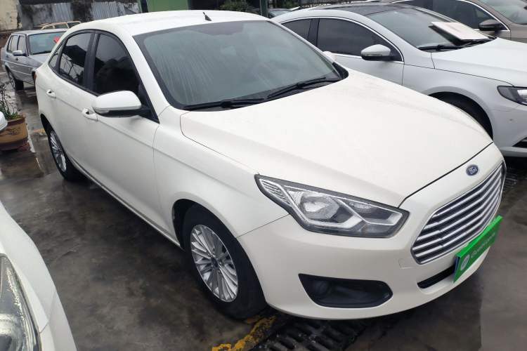 Used Ford Escort 2015 1.5L Manual Comfort Model