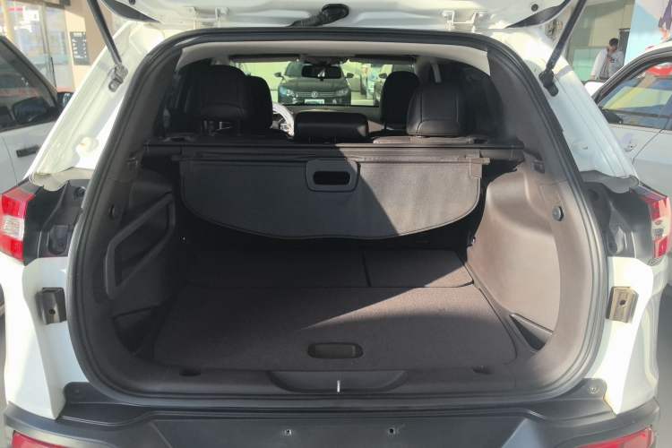 Used  Cherokee 2017 2.0L Superior Edition