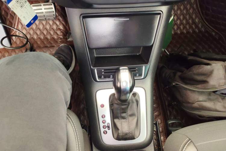 Used Volkswagen Tiguan 2016 280TSI Automatic Two-Wheel-Drive Silk Road Style Edition