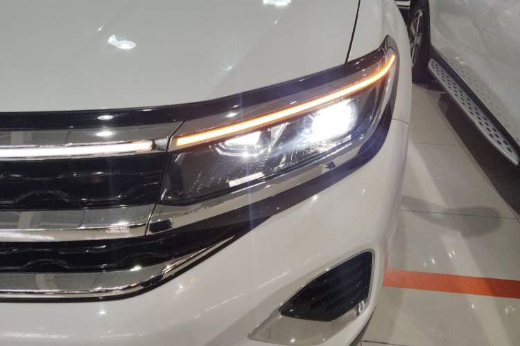 Used Volkswagen Talagon 2022 380TSI Four-Wheel Drive Luxury "Jiajing" Edition Pro 6 Seats