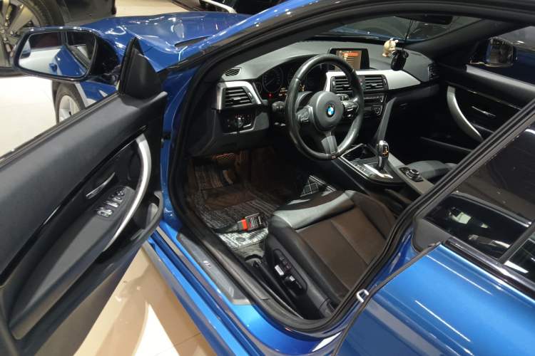 Used BMW 3 Series GT 2017 320i Sport Edition
