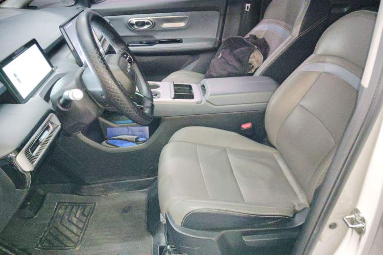 Used AION Y 2023 Plus 510 Enjoy Edition
